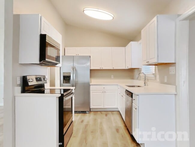 Foto del edificio - 101 N Lakeside Dr