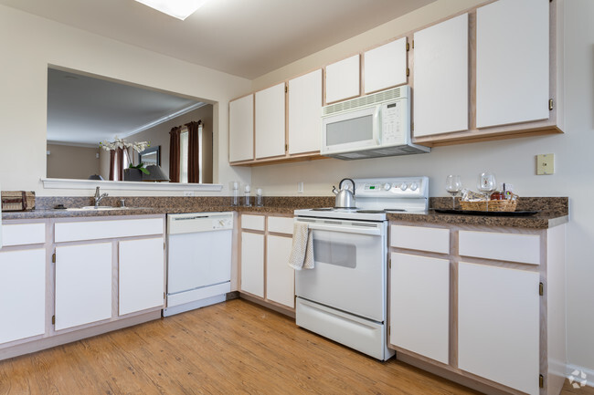 Kitchen - Rockwood Apartments