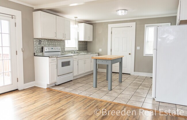 Foto del edificio - 4515 Johnson Bridge Rd