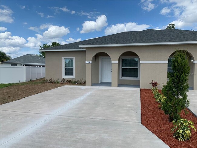 Building Photo - 711 Bluebill Pl