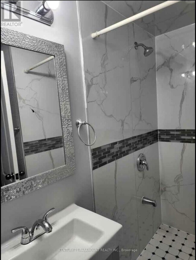 Building Photo - 14 Midmorning Rd