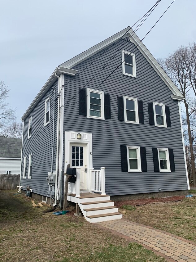 8 Lincoln St Unit 2, Weymouth, MA 02191 Apartments in Weymouth, MA