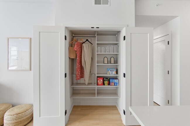 Sistemas de armarios empotrados - The Americana