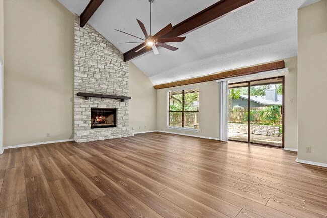 Foto del edificio - 8606 Mesa Dr