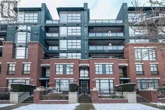 Building Photo - 22 W 12th Ave