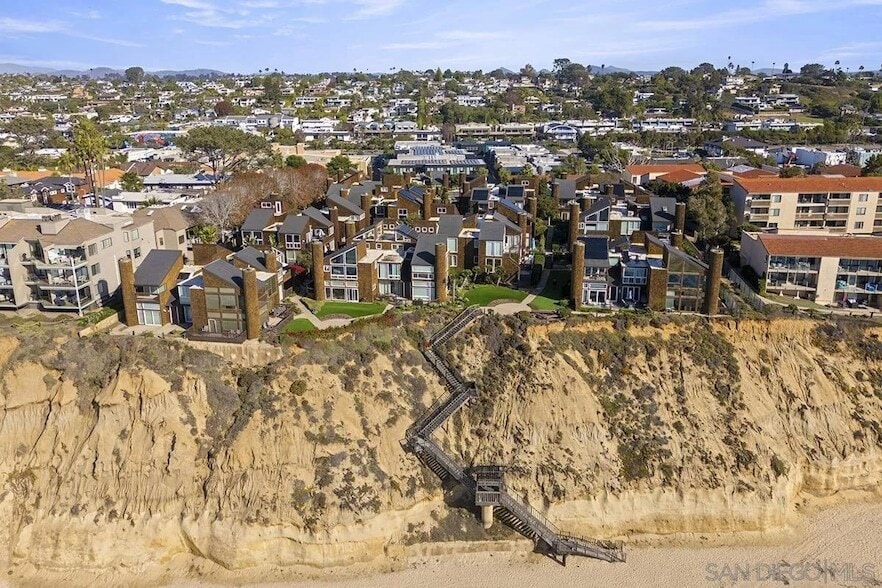 Foto principal - 325 S Sierra Ave