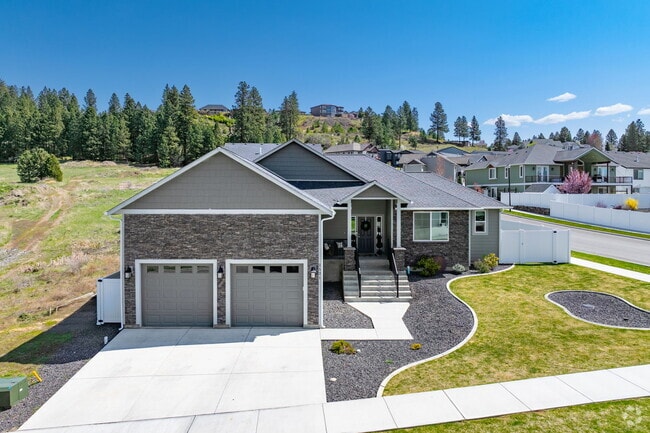 front yard - 2521 S Vera Crest Dr