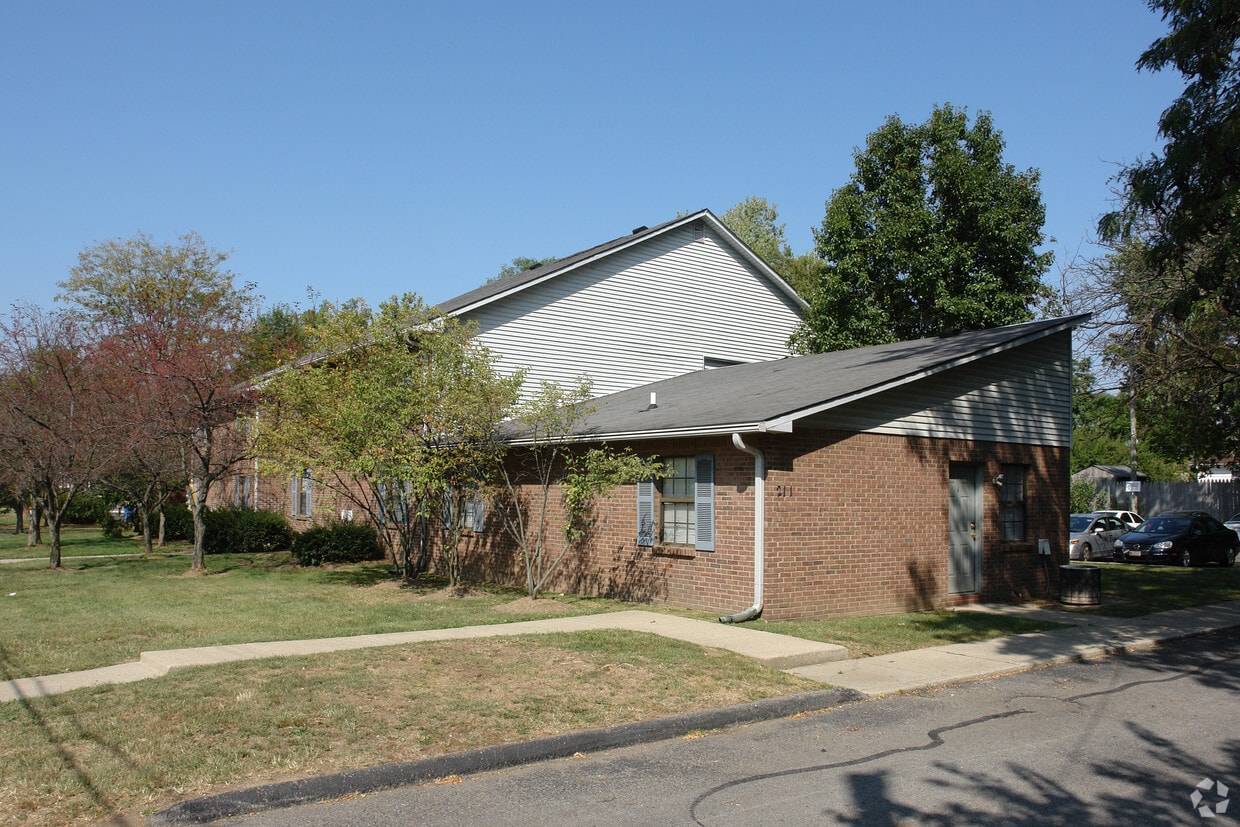 211 Waller Ave, Lexington, KY 40503 Apartments in Lexington, KY