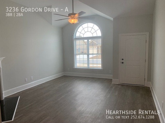 Foto del edificio - 3236 Gordon Dr