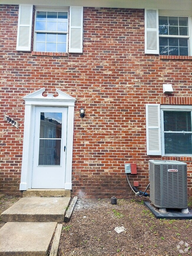Building Photo - 9901 Hagel Cir