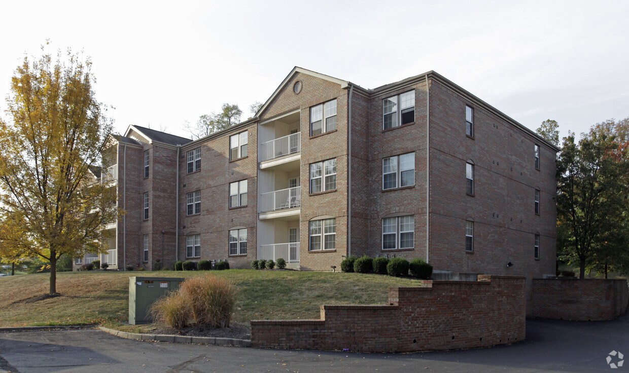 Primary Photo - 9395 Plainfield Rd