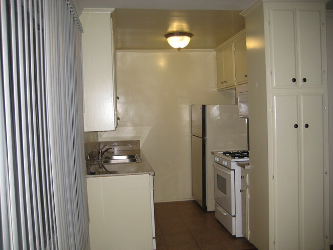 Kitchen(OLD) - 4521 Colfax Ave