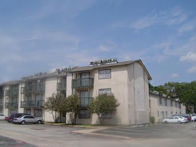 Building Photo - Ramblewood Apartments I & II