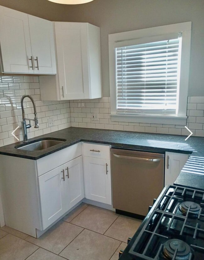 Building Photo - Beautiful Apartment in Kansas City!