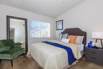 Building Photo - Ladera Apartments