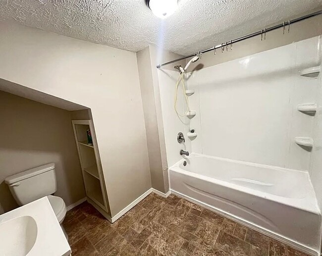 Foto del edificio - Welcome to our charming 1 bedroom