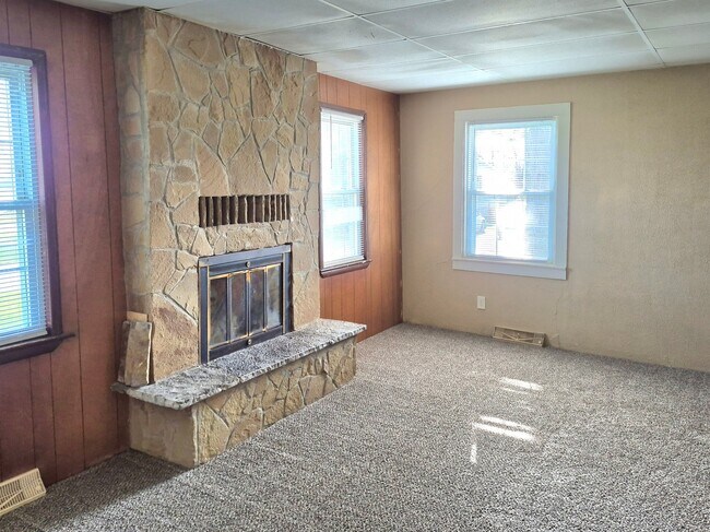 Foto del edificio - 7489 Jefferson St