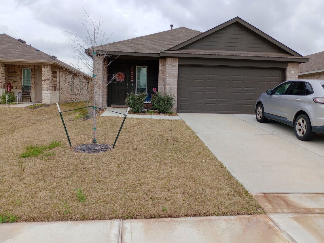 Primary Photo - 3 Bedroom 2 Bath Single Family Home in Spring