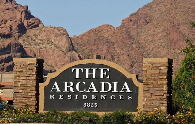 Foto del edificio - 3825 E Camelback Rd