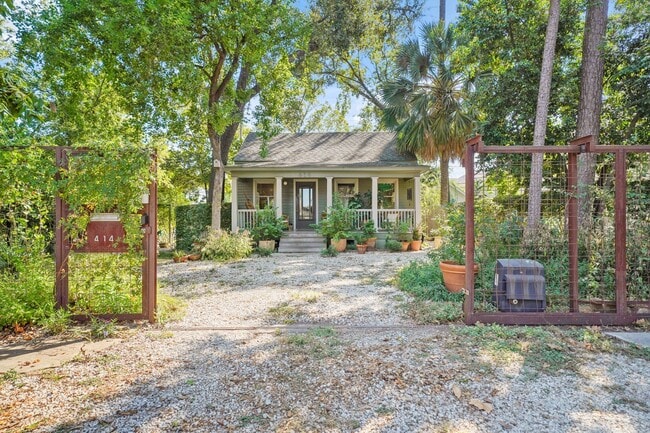 Building Photo - 414 Archer St