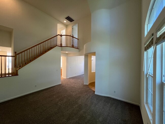 Building Photo - Beautiful Home in Cameron Park with Pool and Greenbelt Views!