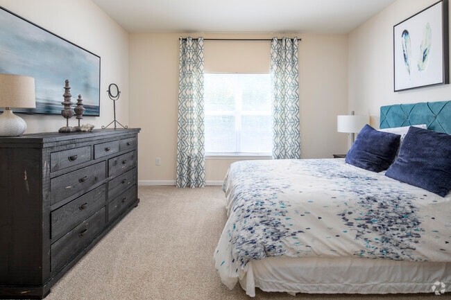 1 bed, 1 bath, 760 sq ft - The Verandas Apartments