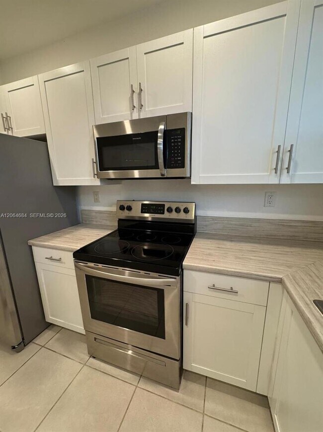 Foto del edificio - 768 NE 206th Terrace
