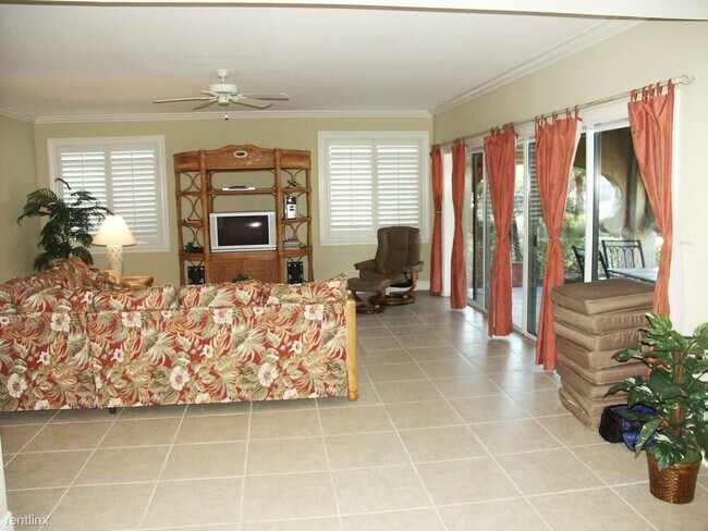 Building Photo - 2 br, 2 bath  - Waterside