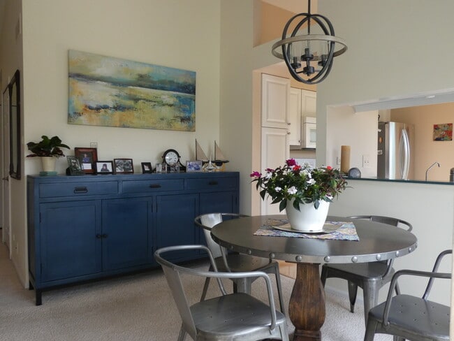 Building Photo - 944 Oak Hill Rd