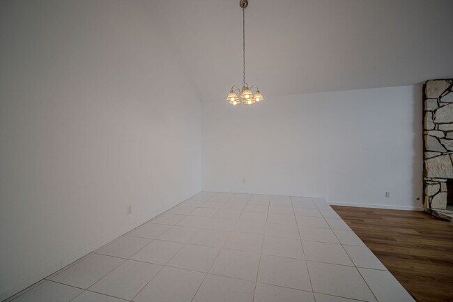 Foto del edificio - Fountain Valley Family home