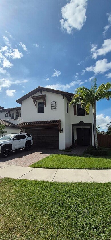 Foto principal - 8760 NW 102nd Ct