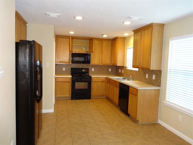 Foto del edificio - 9031 Ferndale View Dr