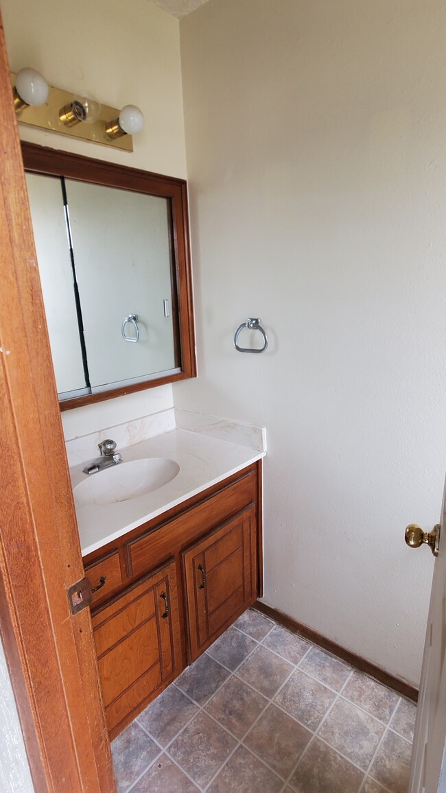 Building Photo - 4406 S Austin St