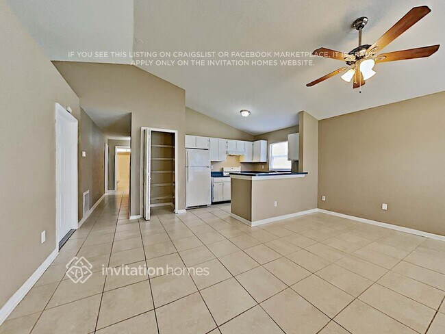 Foto del edificio - 341 Rollins Dr