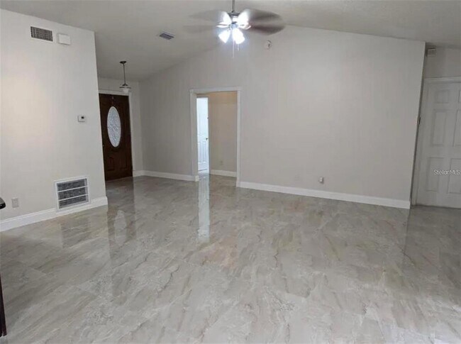 Foto del edificio - 1065 Brielle Ct