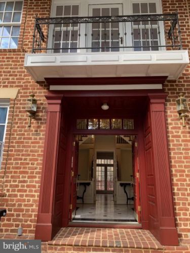 Foto del edificio - 1124 Savile Ln