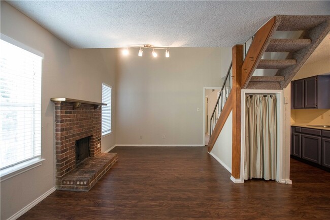 Building Photo - 2810 Nueces St
