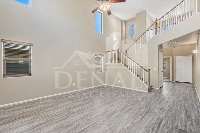Foto del edificio - 1090 E Taylor Trail