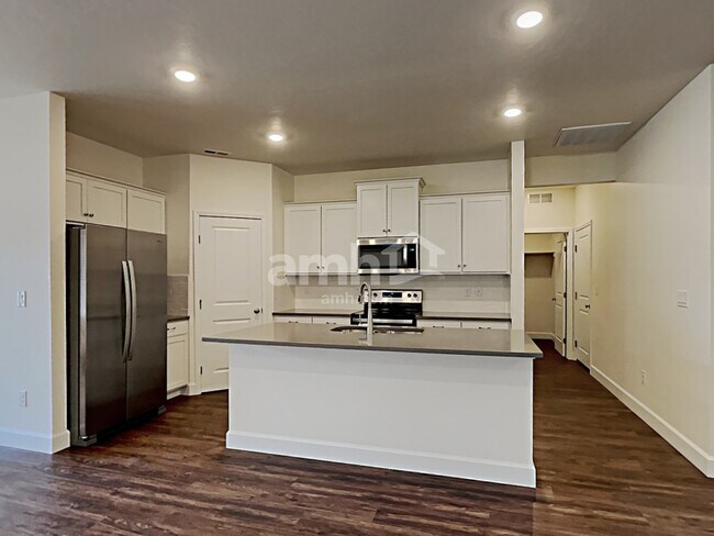 Foto del edificio - 5079 W Bellevue St