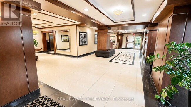 Building Photo - 101 Subway Crescent