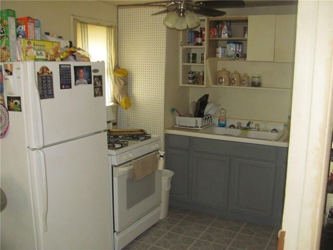 Foto del edificio - 313-315 N Mickley Ave