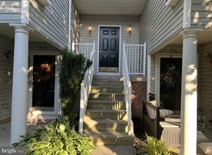 Building Photo - 1830 Nathan Dr