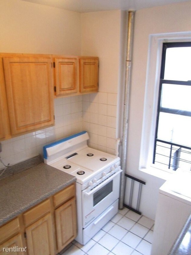 Primary Photo - 1003 Saint Nicholas Ave