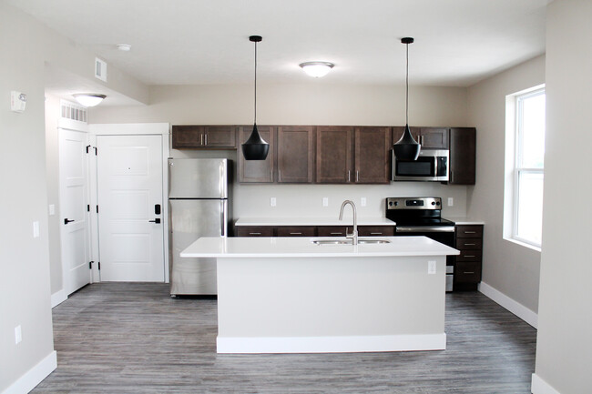 Kitchen - Prairie Heights Apartments