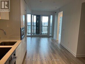 Building Photo - 238 Simcoe St