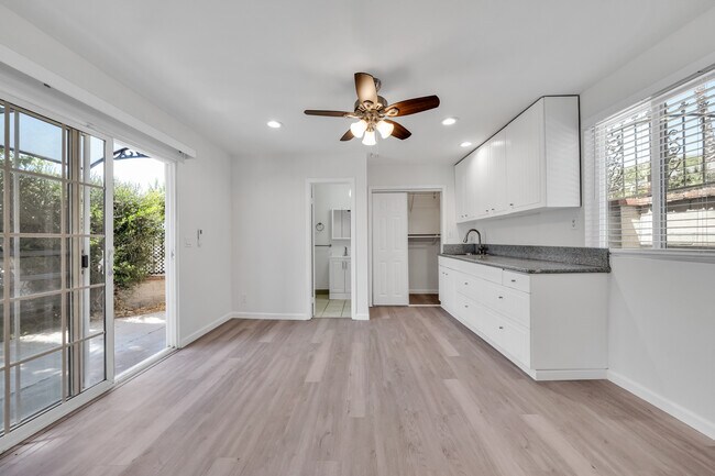 Foto del edificio - 3142 Los Olivos Ln
