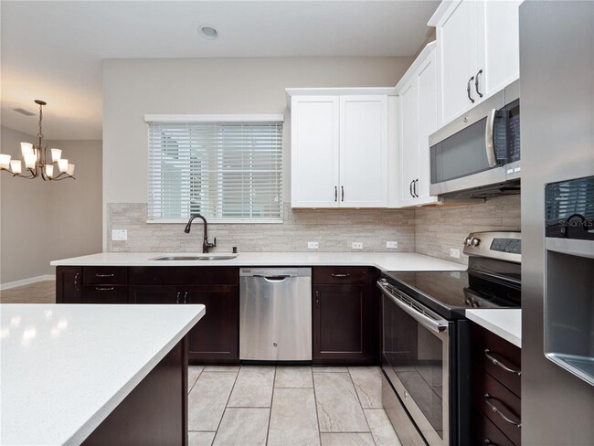 Building Photo - 1442 Resolute St