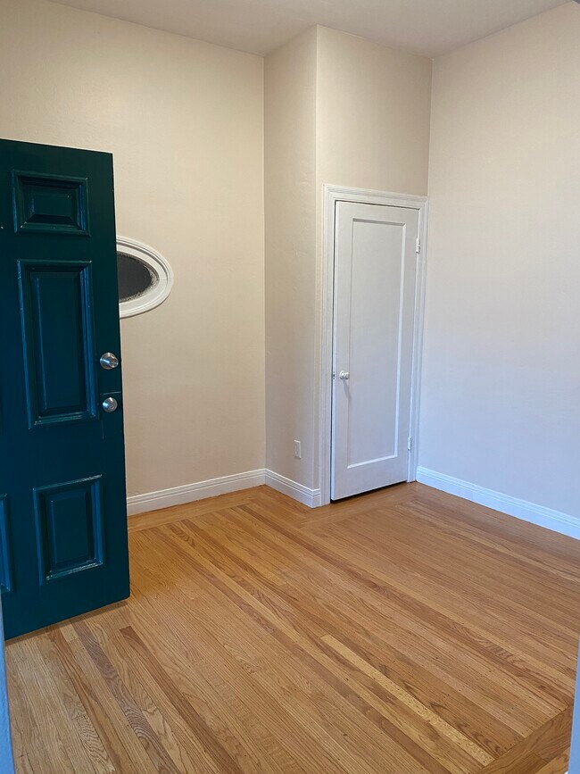 Foto del edificio - 213 7th St