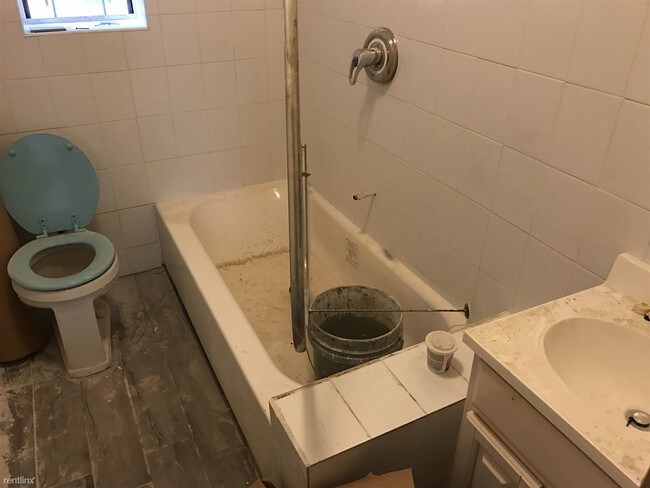 Foto del edificio - 2587 Bedford Ave