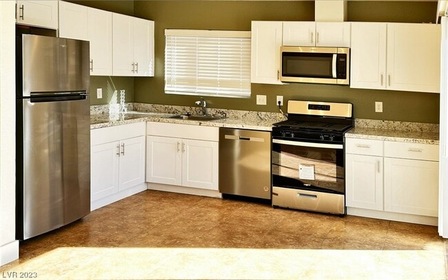 Building Photo - 531 Macbrey Dr